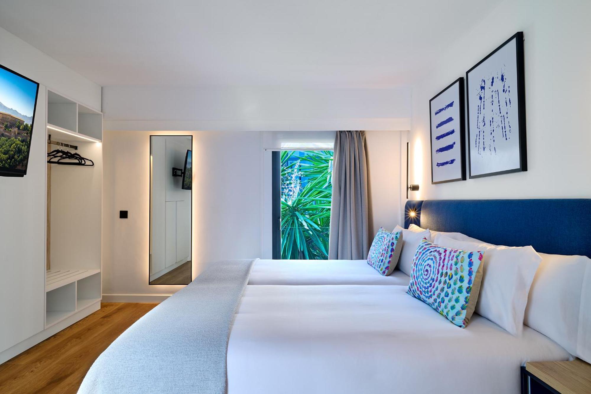 Apartamentos Luna Suites Гранада Экстерьер фото