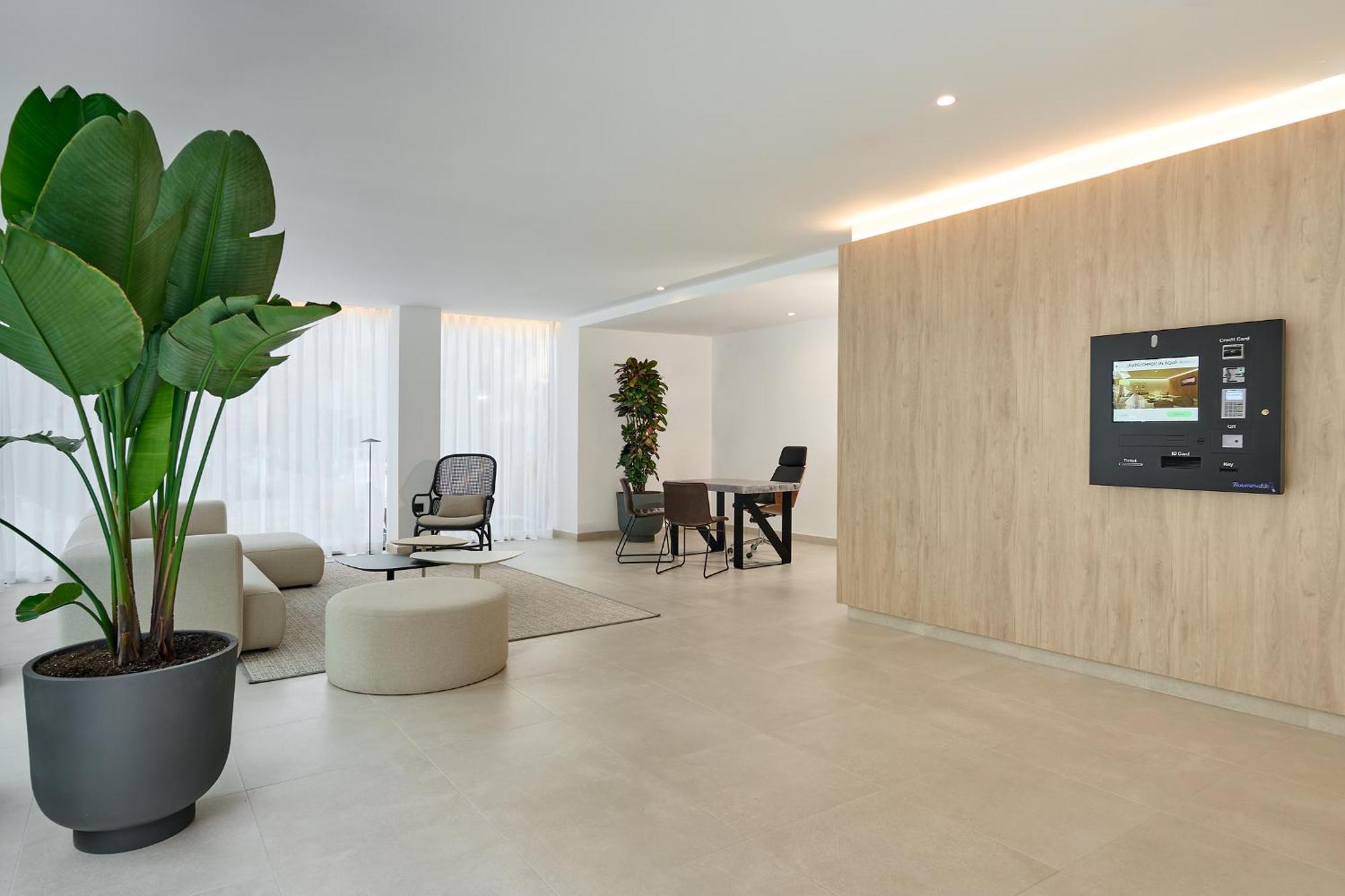Apartamentos Luna Suites Гранада Экстерьер фото