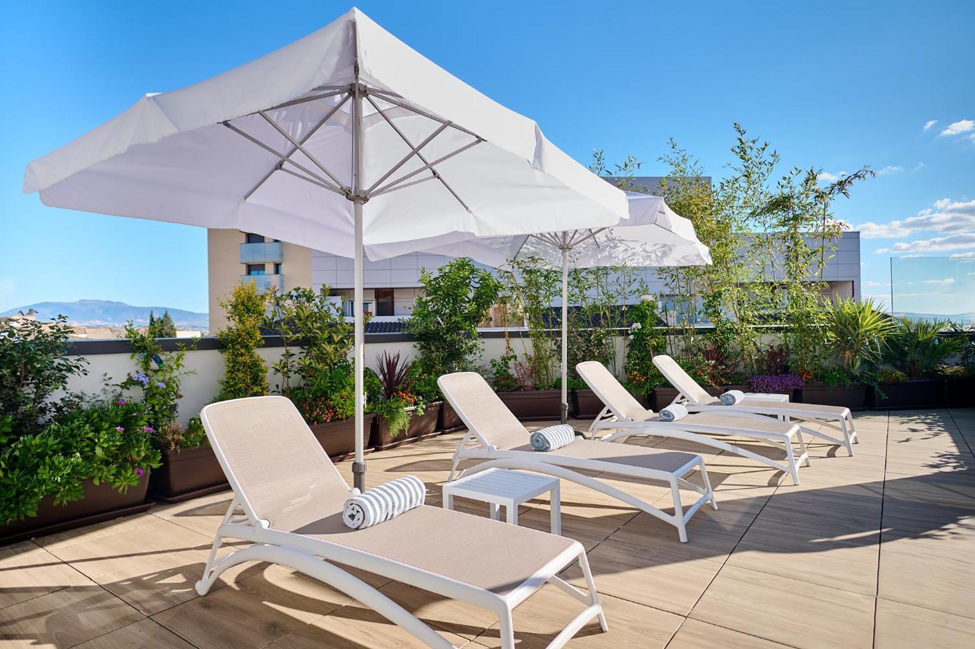 Apartamentos Luna Suites Гранада Экстерьер фото