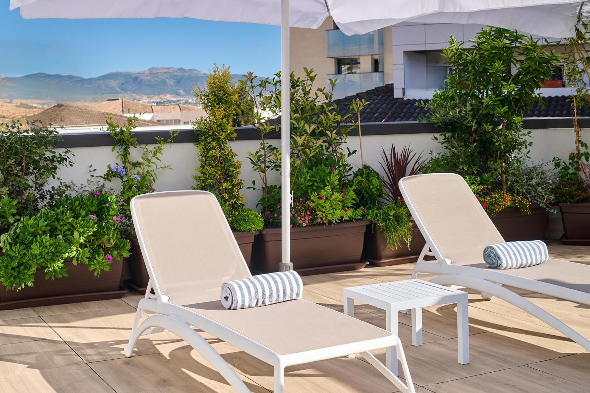 Apartamentos Luna Suites Гранада Экстерьер фото