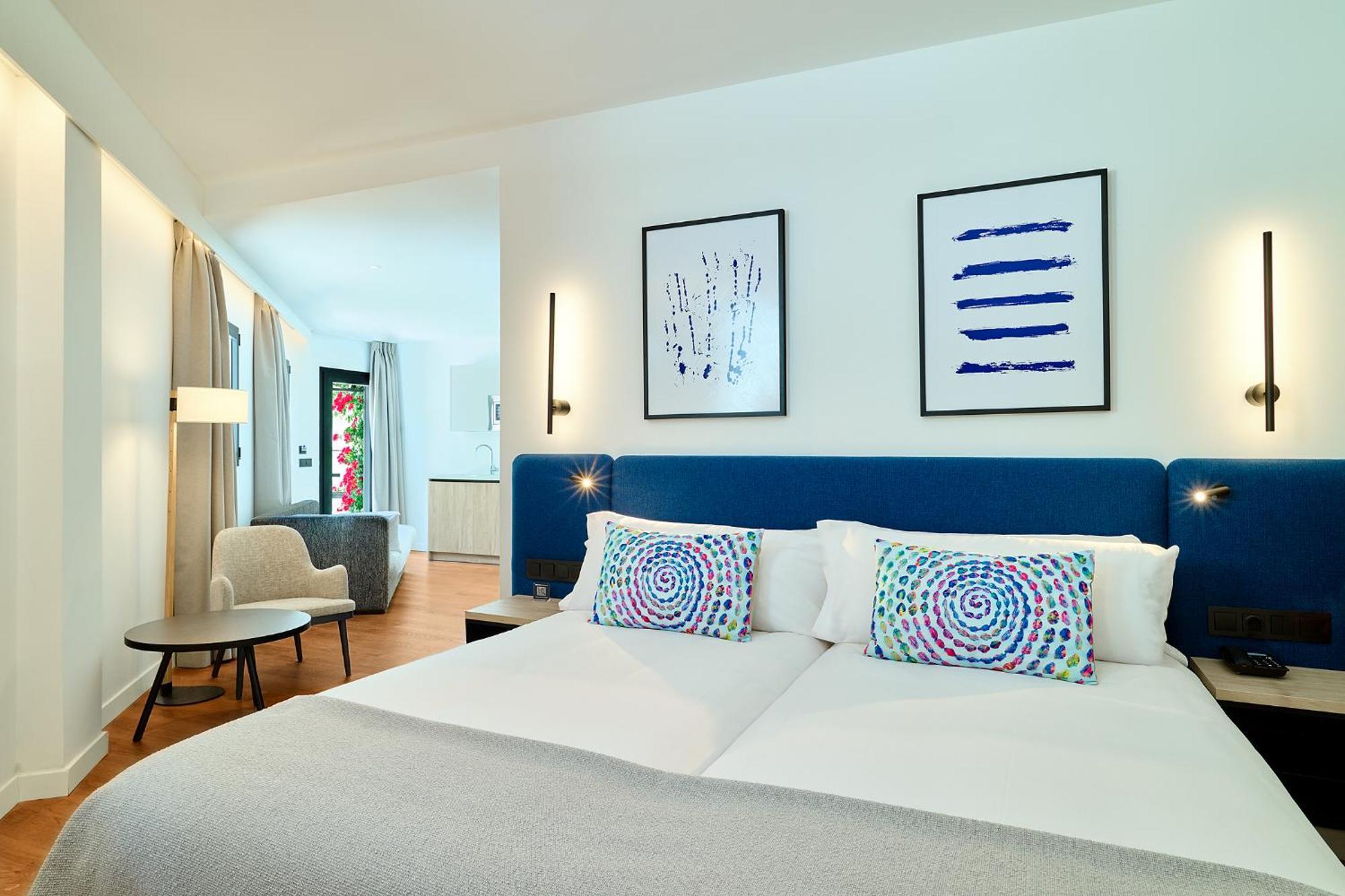 Apartamentos Luna Suites Гранада Экстерьер фото